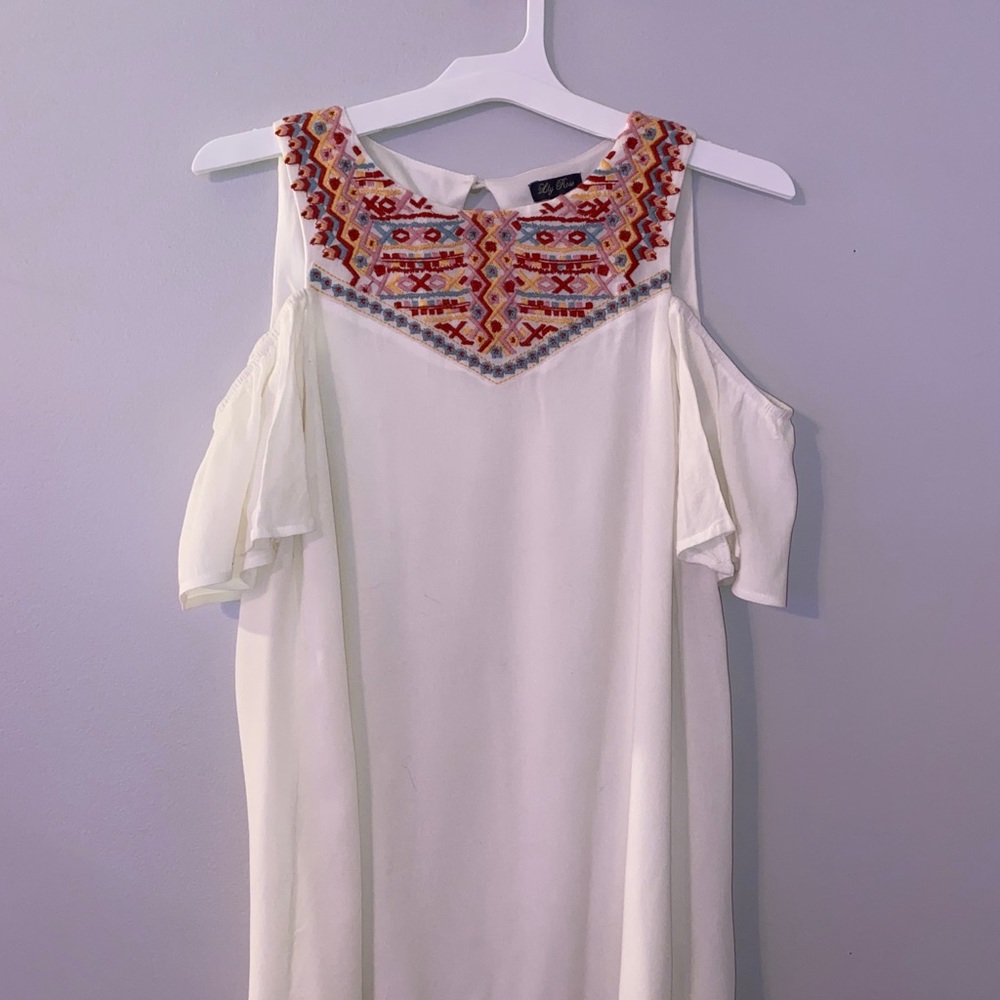 Women’s open-shoulder dress